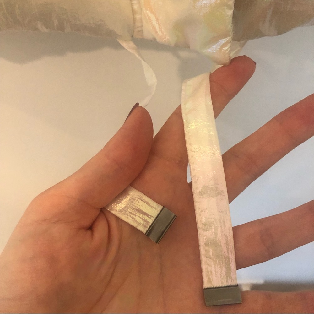 Noize Puffer Aurora opal iridescent puffer vest | Sz M - Picture 9 of 16